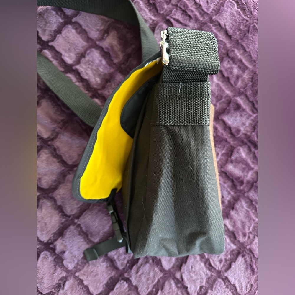 Bailey Works Forest Green unisex Pouch crossbody Messenger Bag.  USA made - Picture 9 of 16